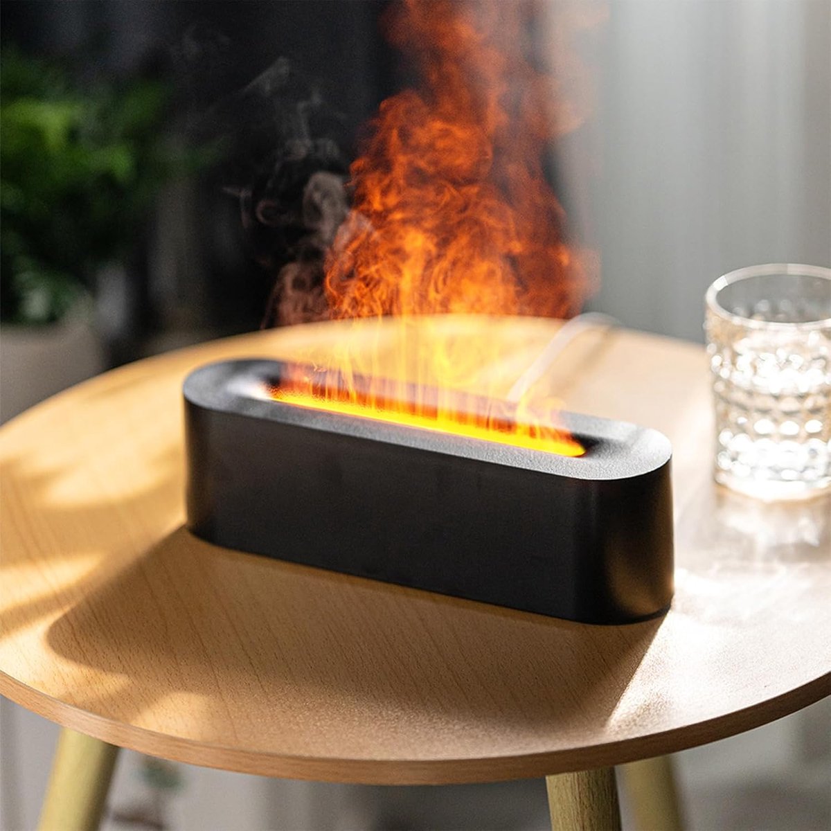 Diffuser met vlameffect, bureau-luchtbevochtiger met vlam in 7 kleuren, synchronisatie met 3 snelheden en automatische uitschakelfunctie, voor kantoor, slaapkamer, woonkamer (zwart)