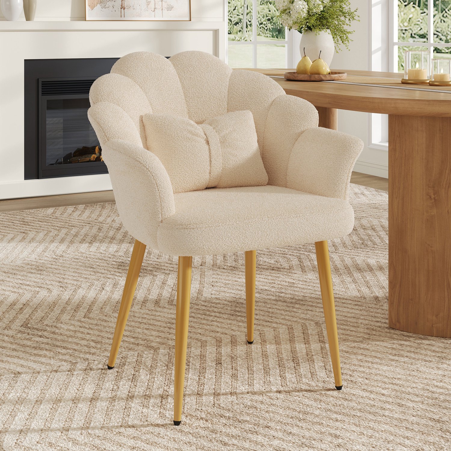 OKWISH Fauteuil 64 cm - Met Bloemvormige Rugleuning, Armleuningen En Kussen - Voor Slaapkamer Of Eetkamer - Teddy Stof - Beige