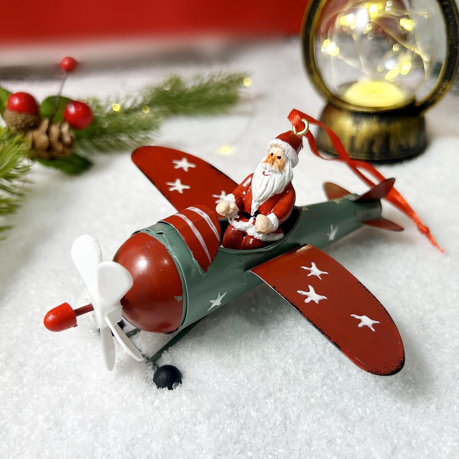 Kerstornament Kerstman in vliegtuig, rood, van kunsthars en metaal