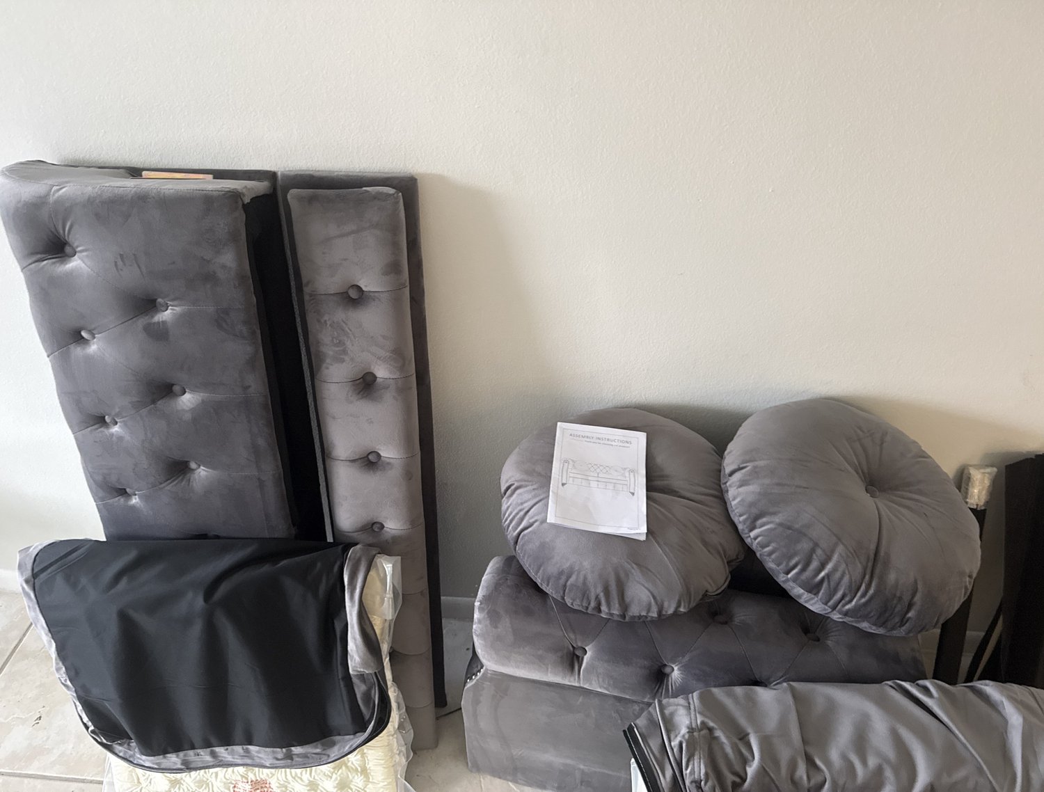 STILVORA Chesterfield Bank 208,3 x 287,9 x 73,6 cm - 2-Zits Met Sierknopen En Armleuningringen - Voor Woonkamer En Kantoor - Fluweel Grijs