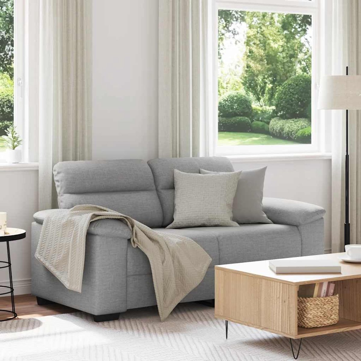 2-zitsbank, wolkengrijs, 120 cm, stof, gestoffeerde bank met brede armleuningen, comfortabele woonkamer bank van duurzaam polyesterweefsel, robuust houten en metalen frame