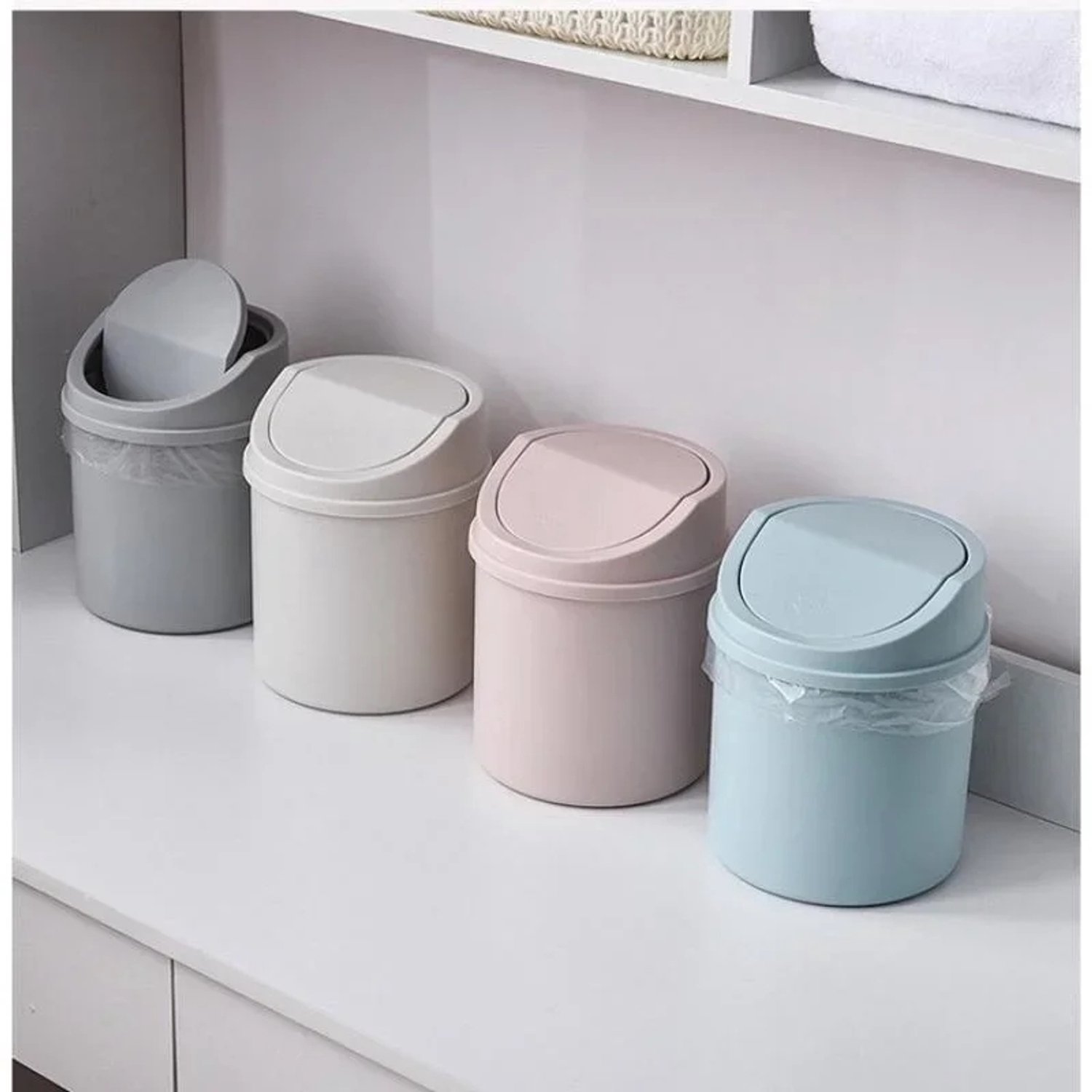 Mini Tafelprullenbak met Kantelend Deksel - Klein Afvalbakje voor Bureau, Slaapkamer en Werkplek - Rond, Plastic