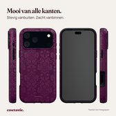 Paarse hoes met damastpatroon, voor- en zijaanzicht. Tekst 'Mooi van alle kanten. Stevig vanbuiten. Zacht vanbinnen.'