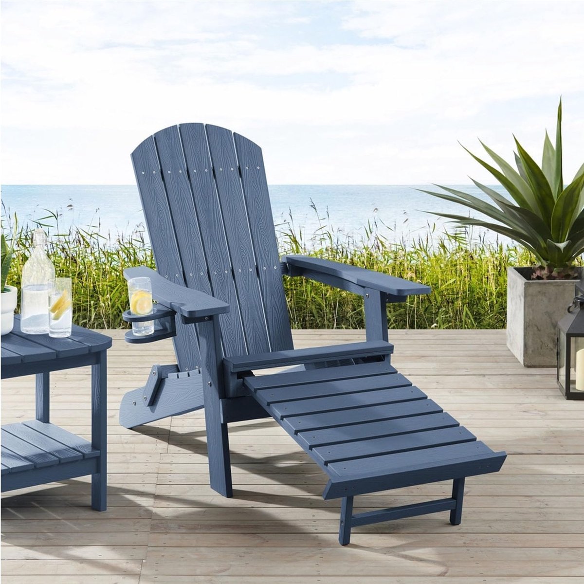 Adirondack loungestoel Arizona, Met voetenbankje, bekerhouder, Hips Plastic, Hout Look - voor balkon, terras, gazon, haard (Blauw)