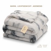 NAKA Home Fleece Plaid - Luxe Zacht Imitatiebont - Warm en Lichtgewicht - Wit/Grijs- 230 x 200 cm