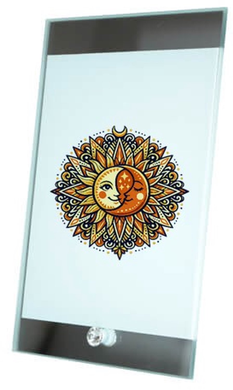Mr Cadeautjes Glasframe 15 x 23 - design Zon & maan mandala | cadeau Wit