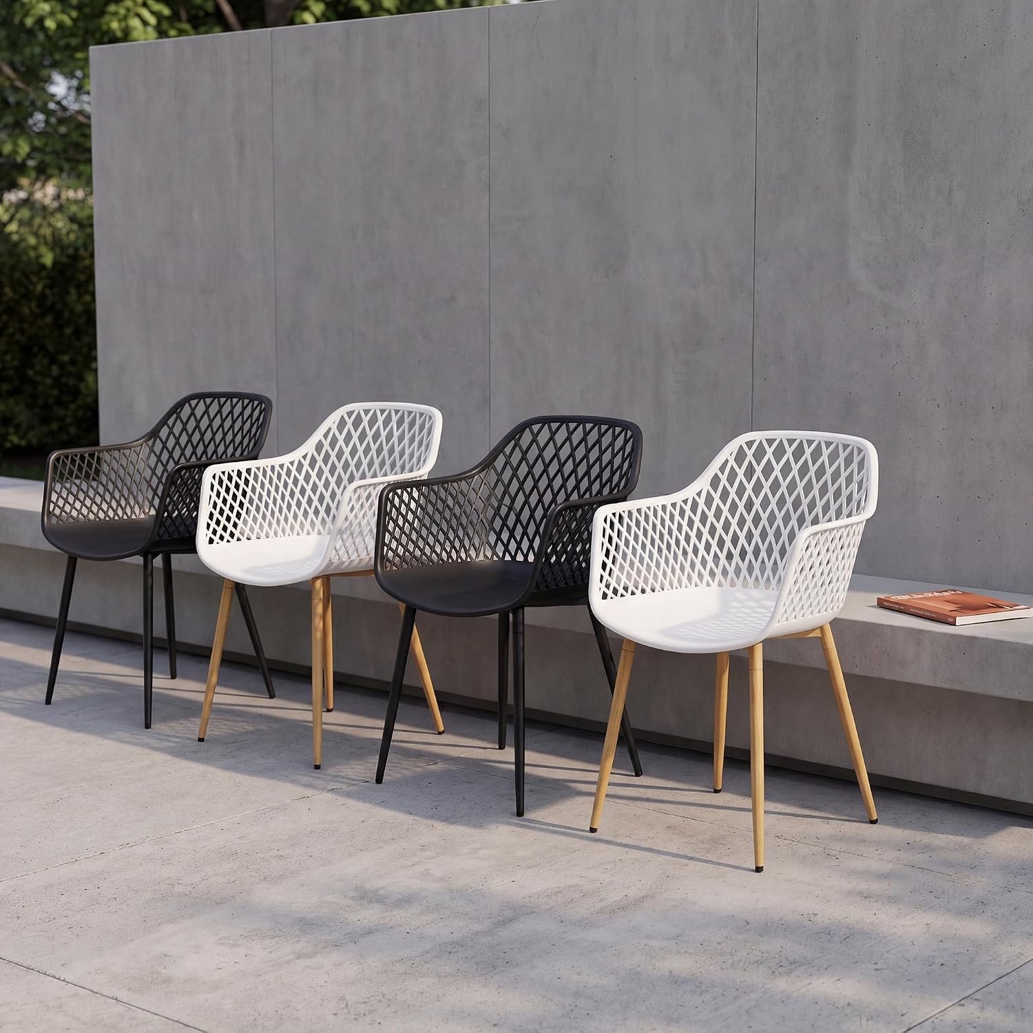Nordic Comfort Buitenstoel Set van 4 – Weerbestendige Tuinstoelen met Armleuningen, UV-bestendige Eetkamerstoelen met Geometrische Mesh Rugleuning voor Balkon, Terras en Tuin, Zwart