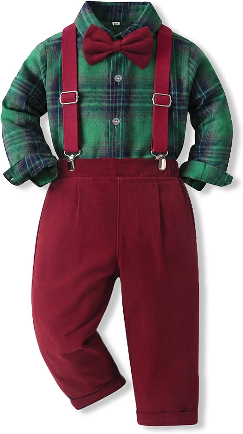 Kerst outfit: overhemd, vlinderdas, bretels en broek