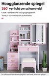 Roze kaptafel met 360 graden verlichte spiegel en krasvast oppervlak.