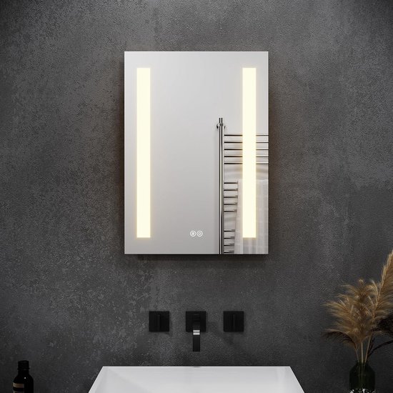 Deze badkamerspiegel met ledverlichting van Action wil je hebben