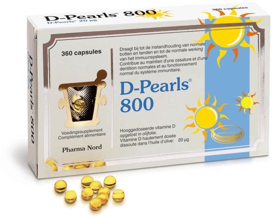 Doosje met 360 capsules D-Pearls 800 van Pharma Nord, met zon- en vitamine D-illustraties.
