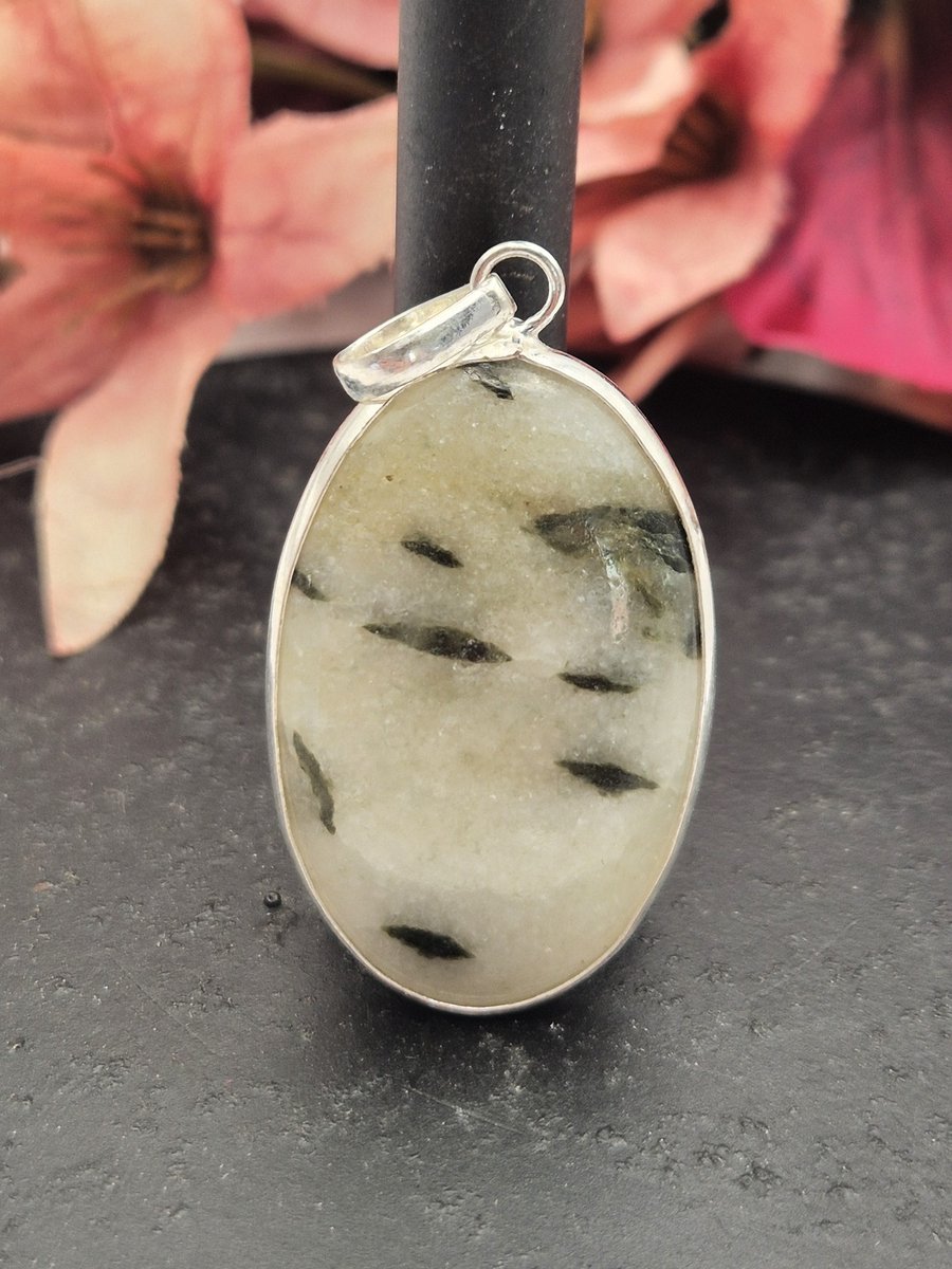 Edelsteen Groene Toermalijn in kwarts hanger ingezet in 925 Sterling zilver
