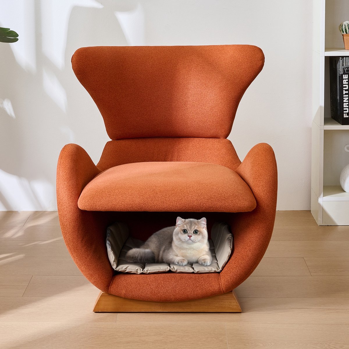 PHOEBE CAT Fauteuil - Huisdiervriendelijk - Met kattenmand - Krasbestendige stof - Oranje