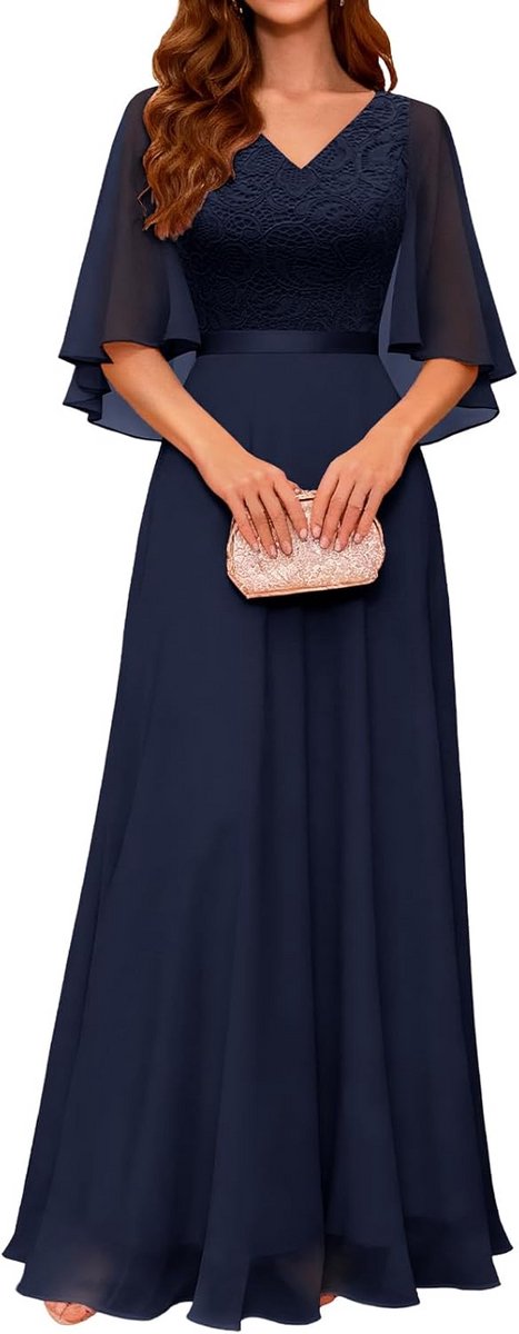 Elegante avondjurk met capevest en chiffonmouwen