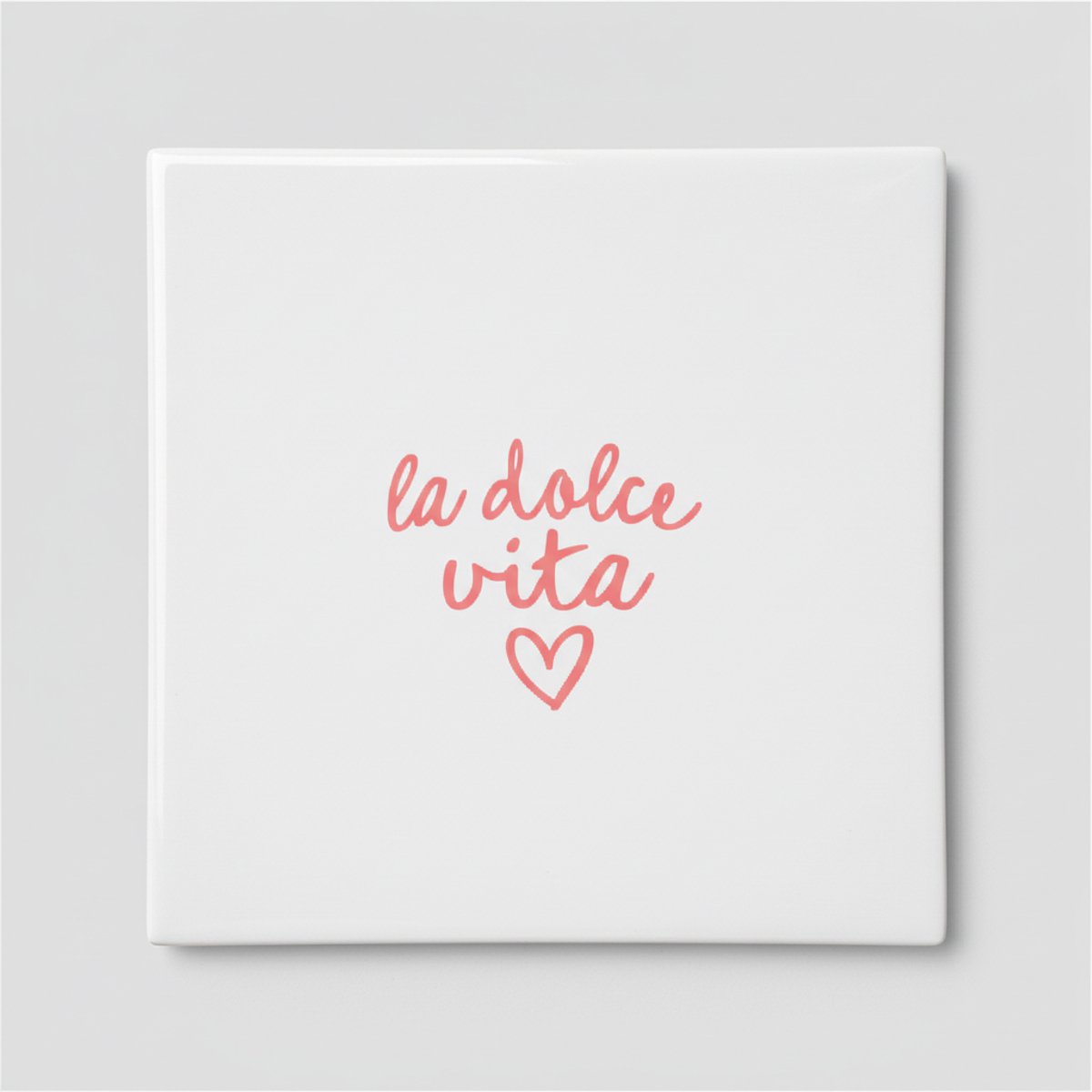 Decoratieve Keramische Tegel “La Dolce Vita” met Hartje – Minimalistische Inspirerende Wan