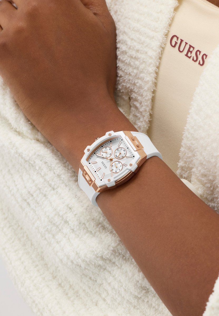 Guess Phoenix Quartz Analoog Horloge Wit Kast: 100% Gerecycleerd Kunststof | Armband: 100% Siliconen 35 mm GW0945L6