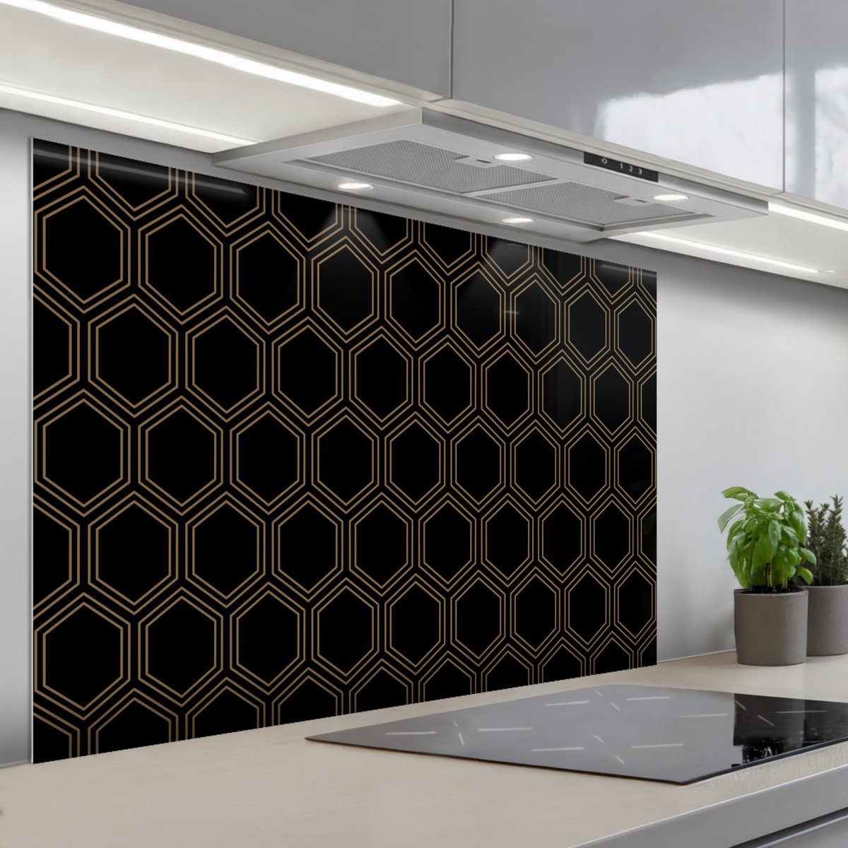 Spatscherm 120x80 cm - Zelfklevende achterwand Zwart - Goud - Zeshoek - Keuken muurbeschermer - Spatwand fornuis