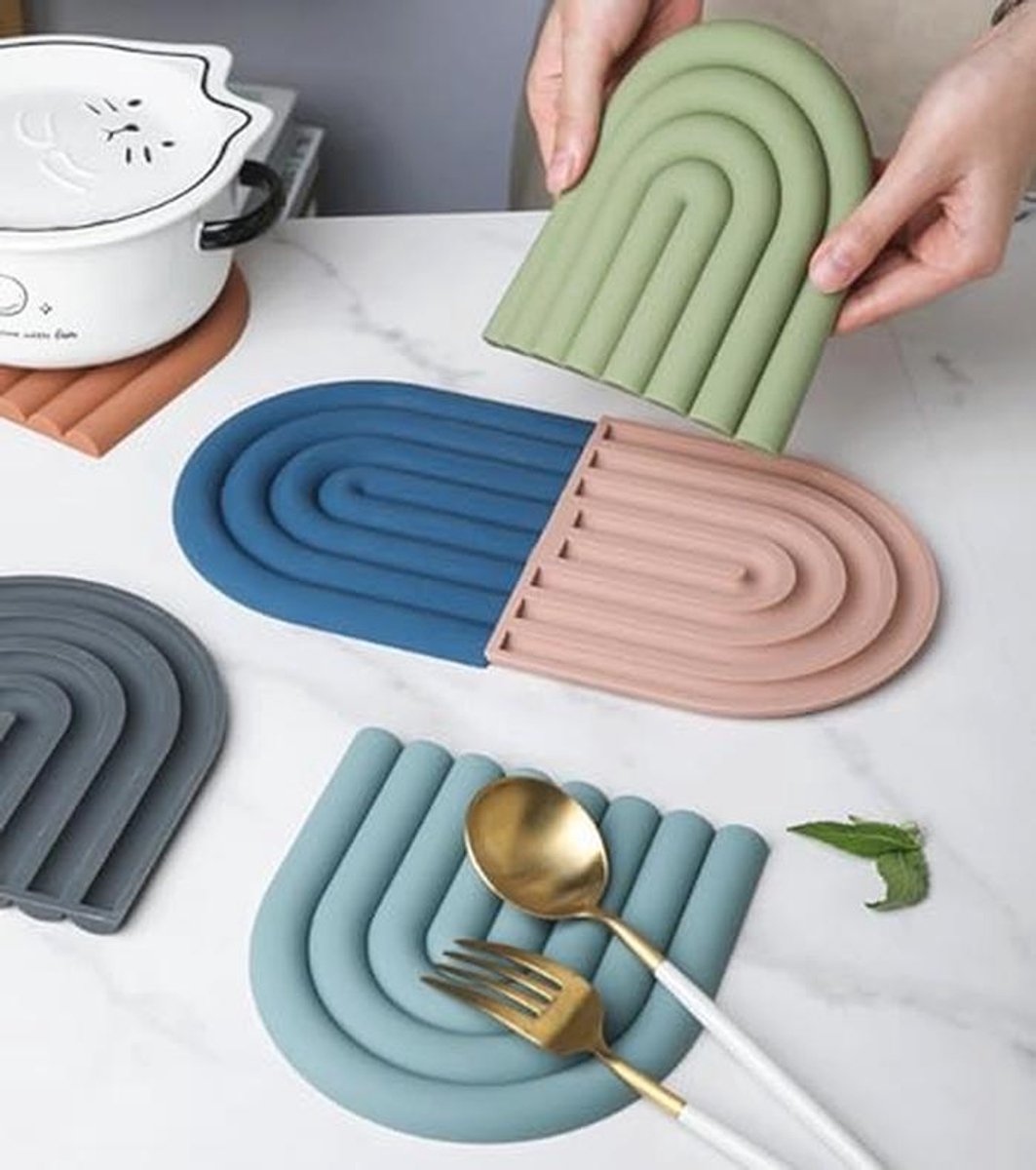 Kleurrijke Siliconen Onderzetters en Pannenlappen - Hittebestendig en Antislip, Set van 4