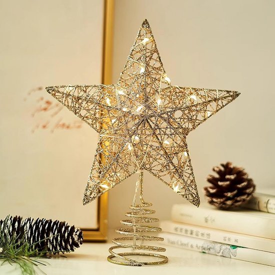 Ster Als Kerstboom Piek | Verlichte Feestelijke Decoratie Ster Als Kerstboom Piek | Verlichte Feestelijke Decoratie