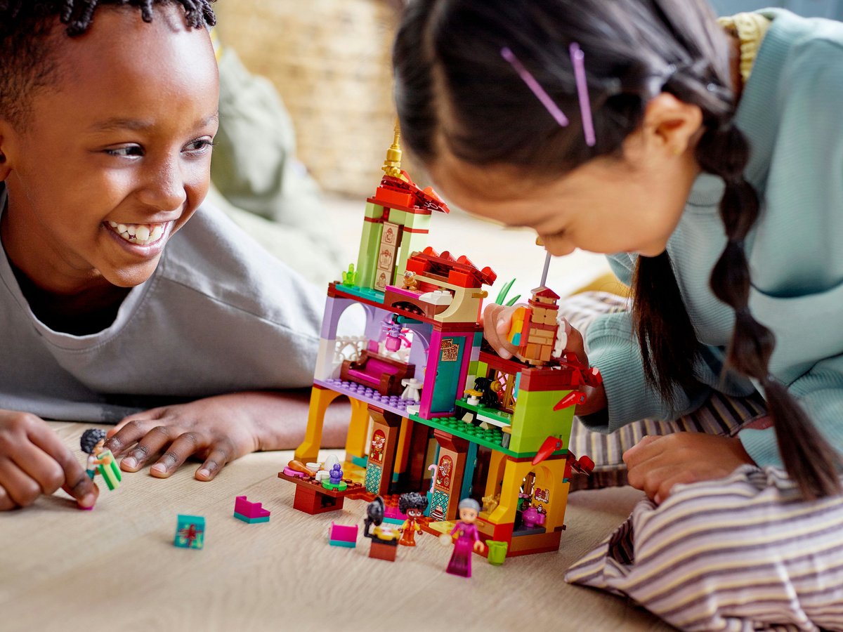 LEGO Disney Encanto Het Huis van de Familie Madrigal - 43202 — afbeelding 3