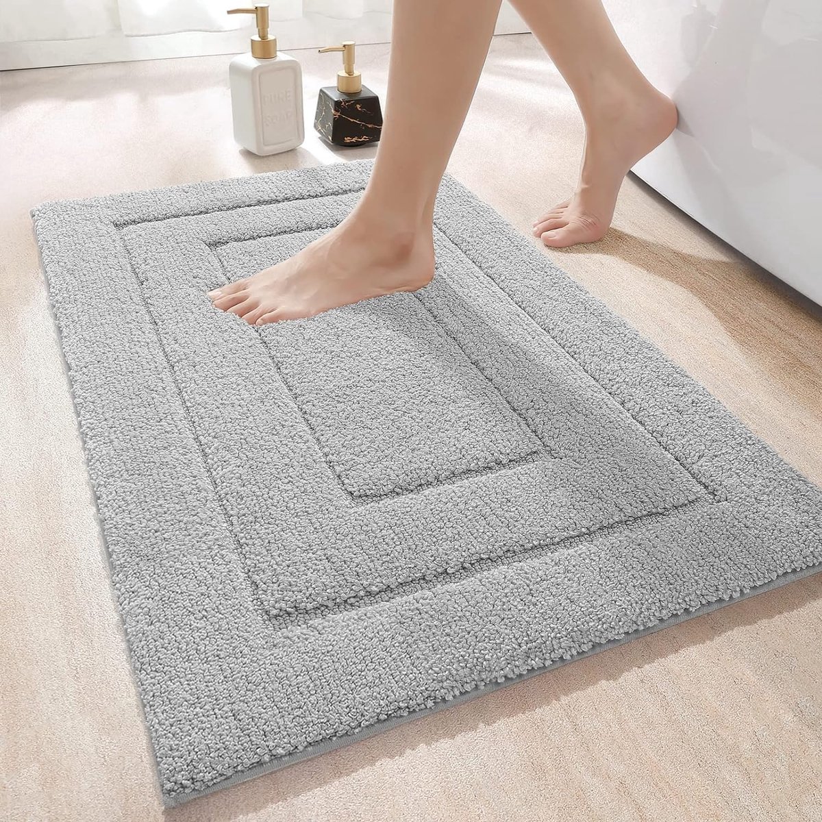 Stunq® Badmat, antislip, zacht badkamertapijt, waterabsorberende badmat, machinewasbaar, badmat voor douche, bad en toilet, lichtgrijs, 50 x 80 cm