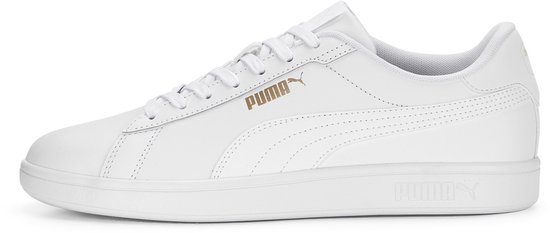 Zijaanzicht van witte Puma Smash 3.0 L sneakers met Puma logo.