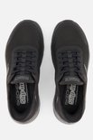 Bovenkant van twee zwarte Skechers Go Walk instappers met veters.