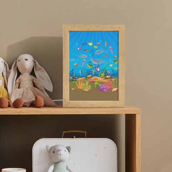 Nachtlampje 15x20 cm - Kinder lampje - Zeedieren - Onderwaterwereld - Oceaan - Onderwater - Tafellamp kinderkamer - Slaapkamer lamp - Bedlamp kinderen - Kinderlampje stopcontact - Wandlamp babykamer - Nachtlampjes van OnlyWow — afbeelding 3