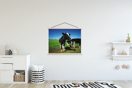 Posterhanger incl. Poster 120x90 cm - Schoolplaat - Koe - Gras - Dieren - Textielposter - Blanke latten