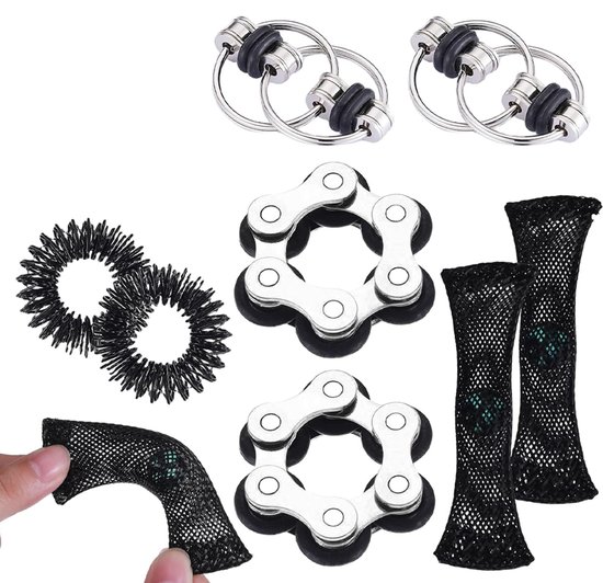 Un ensemble de huit jouets fidget : deux fidgets anneaux, deux anneaux spiralés, deux fidgets chaîne en forme de fleur et deux tubes en maille noire avec des billes brillantes.
