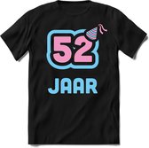 52 Jaar Feest kado T-Shirt Heren / Dames - Perfect Verjaardag Cadeau Shirt - Licht Blauw / Licht Roze - Maat XXL