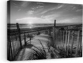 Artaza Canvas Schilderij Strand en Zee vanuit Duinen met Zonsondergang - Zwart Wit - 60x40 - Foto Op Canvas - Canvas Print