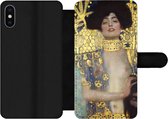 Bookcase Geschikt voor iPhone X telefoonhoesje - Judith - Gustav Klimt - Met vakjes - Wallet case met magneetsluiting