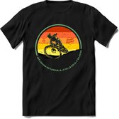 Pedal Pusher | TSK Studio Mountainbike kleding Sport T-Shirt | Oranje - Geel | Heren / Dames | Perfect MTB Verjaardag Cadeau Shirt Maat L