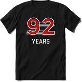 92 Years - Feest kado T-Shirt Heren / Dames - Rood / Grijs - Perfect Verjaardag Cadeau Shirt - grappige Spreuken, Zinnen en Teksten. Maat 3XL