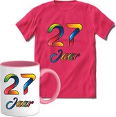 27 Jaar Vrolijke Verjaadag T-shirt met mok giftset Roze | Verjaardag cadeau pakket set | Grappig feest shirt Heren – Dames – Unisex kleding | Koffie en thee mok | Maat M