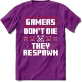 Gamers don't die pixel T-shirt | Rood | Gaming kleding | Grappig game verjaardag cadeau shirt Heren – Dames – Unisex | - Paars - XL