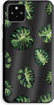 Case Company® - Google Pixel 5a 5G hoesje - Tropische bladeren - Soft Cover Telefoonhoesje - Bescherming aan alle Kanten en Schermrand
