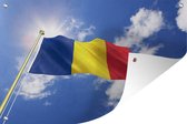 Muurdecoratie De vlag van Roemenië wappert in de lucht - 180x120 cm - Tuinposter - Tuindoek - Buitenposter