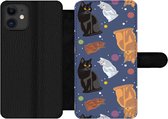 Bookcase Geschikt voor iPhone 11 telefoonhoesje - Patronen - Kat - Ruimte - Jongens - Meisjes - Kinderen - Kids - Met vakjes - Wallet case met magneetsluiting