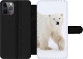 Bookcase Geschikt voor iPhone 11 Pro Max telefoonhoesje - IJsbeer - Sneeuw - Wit - Met vakjes - Wallet case met magneetsluiting