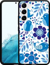 Galaxy S22+ Hoesje Zwart Blue Bird and Flowers - Designed by Cazy