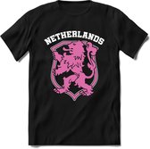 Nederland - Licht Roze - T-Shirt Heren / Dames  - Nederland / Holland / Koningsdag Souvenirs Cadeau Shirt - grappige Spreuken, Zinnen en Teksten. Maat XL