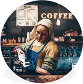 Wandcirkel - Muurcirkel Binnen - Vintage - Melkmeisje - Barista - Cappuccino - Vermeer - Koffie - Kunst - Schilderij - 90x90 cm - Wanddecoratie - Ronde Schilderijen