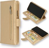 Casemania Hoesje Geschikt voor Samsung Galaxy S22 Goud - Luxe Kunstlederen Portemonnee Book Case met Rits