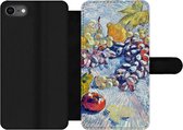 Bookcase Geschikt voor iPhone SE 2020 telefoonhoesje - Druiven, citroenen, peren en appels - Vincent van Gogh - Met vakjes - Wallet case met magneetsluiting