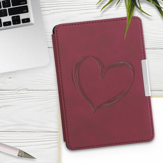 kwmobile e-reader hoesje geschikt voor Amazon Kindle Paperwhite (2012-2017) hoes - Ereader flip case met standaard - Kunstleren e reader cover - Brushed Hart design in donkerrood — afbeelding 2