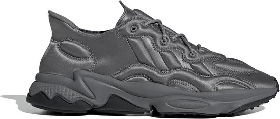 Ozweego tech schoenen sale