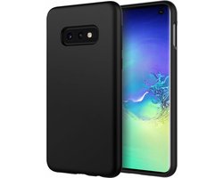 Silicone case geschikt voor Samsung Galaxy S10e - zwart - Flexibele en Duurzame Case - Stijlvolle Silicone Hoes - Val- en Krasbestendige Bescherming - Zachte Siliconen Beschermcase