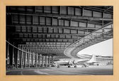 JUNIQE - Poster in houten lijst Airplane Hangar -20x30 /Grijs